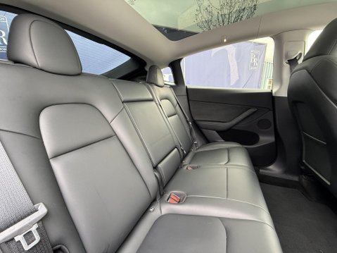 Tesla Model Y (Dual Motor) Long Range SUV 5dr Electric Auto 4WDE (384 bhp) 27