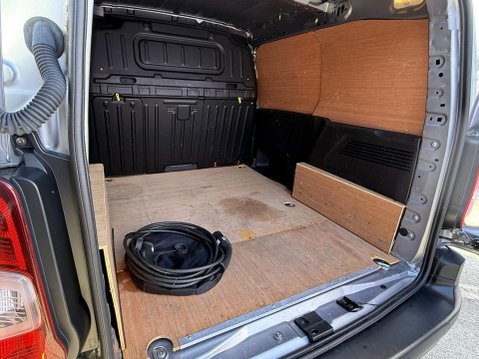 Peugeot e-Partner 800 50kWh Professional Premium + Standard Panel Van 5dr Electric Auto SWB ( 21