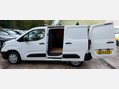 Vauxhall Combo 1.5 Turbo D 2000 Dynamic Panel Van 4dr Diesel Manual L1 H1 Euro 6 (100 ps) 21