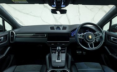 Porsche Cayenne GTS Coupé 17