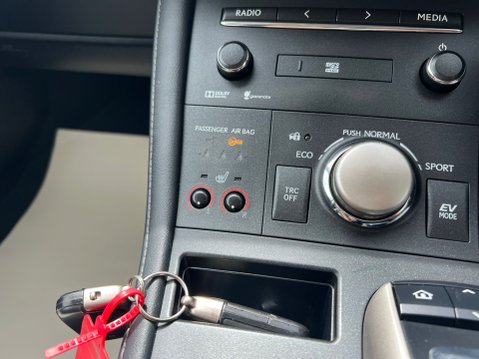 Lexus CT 200H LUXURY 44