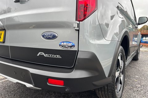 Ford Transit Connect 250 Active L1 100 ps Panel Van - Sat Nav / Climate Control 24