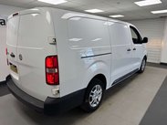 Vauxhall Vivaro 2.0 Vivaro 3100 Dynamic S/S 29
