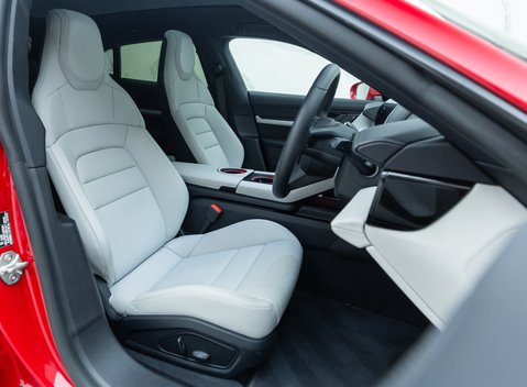 Porsche Taycan 4S SPORT TURISMO 14