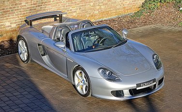 Porsche Carrera GT 21