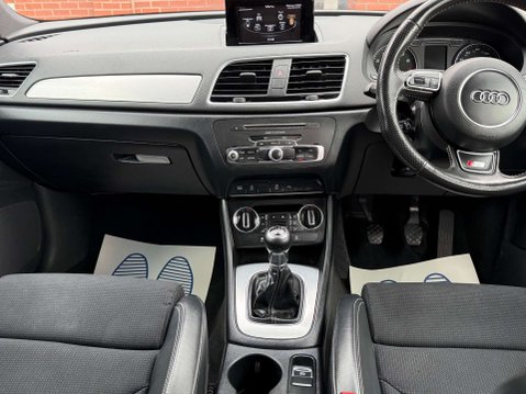 Audi Q3 1.4 TFSI CoD S line Edition SUV 5dr Petrol Manual Euro 6 (s/s) (150 ps) 45