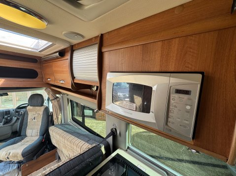 Autosleeper Dorset ES MODEL BIG SPEC 3.0 LITRE 25