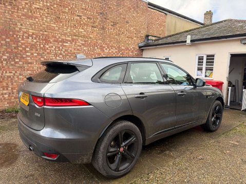Jaguar F-Pace 2.0 F-Pace R-Sport AWD D Auto 4WD 5dr 5