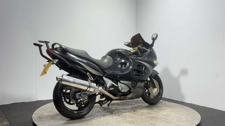 Suzuki GSX 2002 47K RUNNING PROJECT BIKE SPARES OR REPAIR 600CC COMMUTER 3