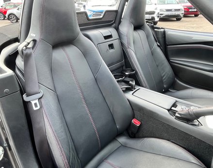 Mazda MX-5 SPORT NAV 49