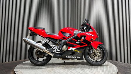 Honda CBR 2001 ONLY 17K VERY CLEAN SPORTS BIKE 600CC PROJECT BIKE
