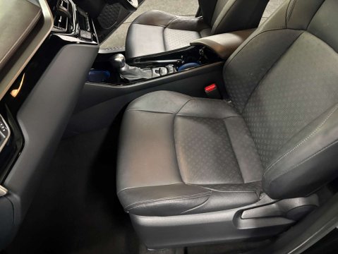 Toyota C-HR 1.8 C-HR Excel HEV CVT 5dr 42
