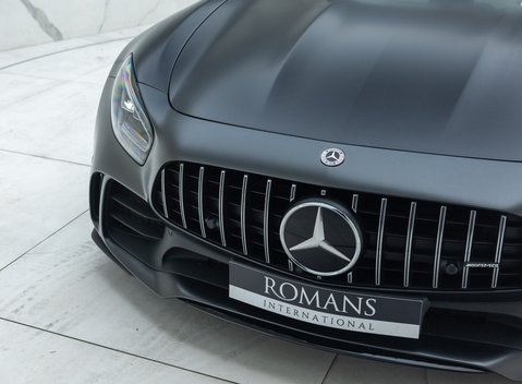 Mercedes-Benz AMG GT R Roadster 36
