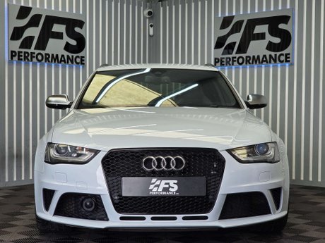Audi RS4 4.2 FSI V8 Estate 5dr Petrol S Tronic quattro Euro 5 (450 ps) 35