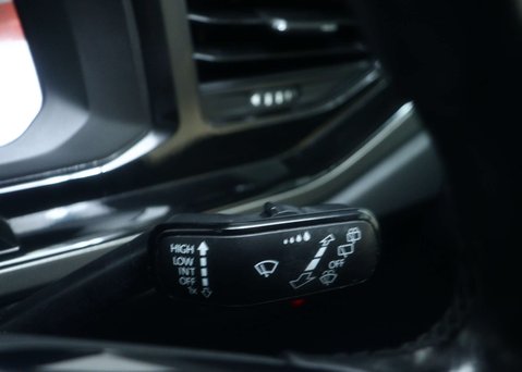 Volkswagen Polo 1.0 Polo Match TSi Semi-Auto 5dr 33