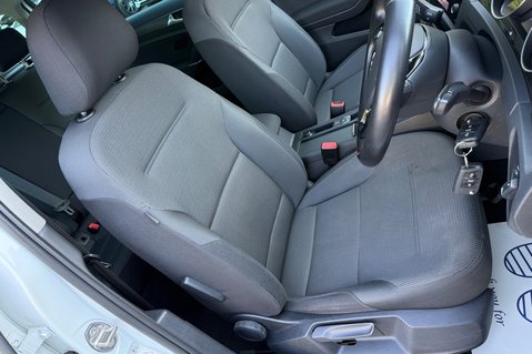 Volkswagen Golf MATCH TDI - 1 OWNER - 11 SERVICES - VAT QUALIFYING - APPLE CAR PLAY 31