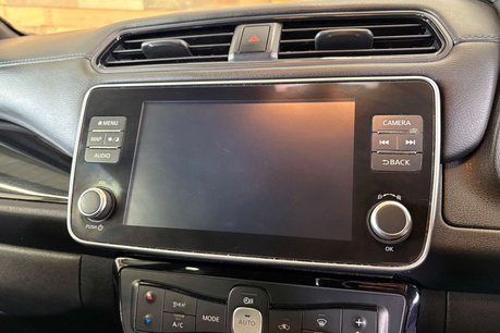 Nissan LEAF 40kWh Tekna Hatchback 5dr Electric Auto (150 ps) 42