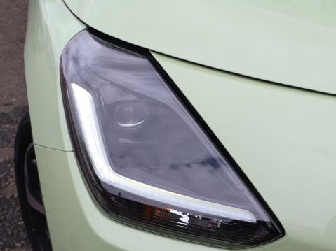 Suzuki Swift 1.2 MHEV Ultra CVT Euro 6 (s/s) 5dr 33