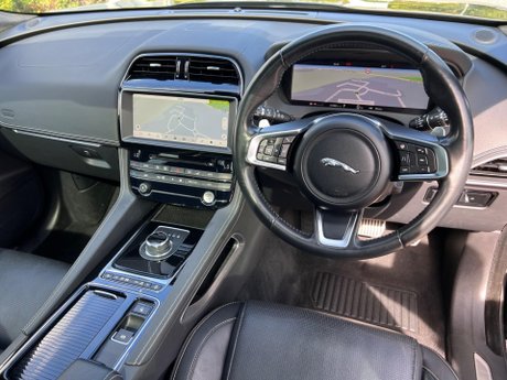 Jaguar F-Pace 2.0 D180 Chequered Flag Auto AWD Euro 6 (s/s) 5dr 72