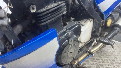 Kawasaki GPZ 2000 ONLY 20K CLEAN PROJECT BIKE SPARES OR REPAIR 500CC 13