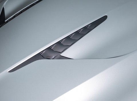 Aston Martin Vanquish V12 36