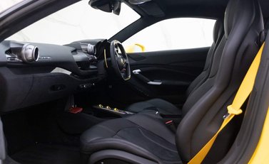 Ferrari F8 Tributo 8