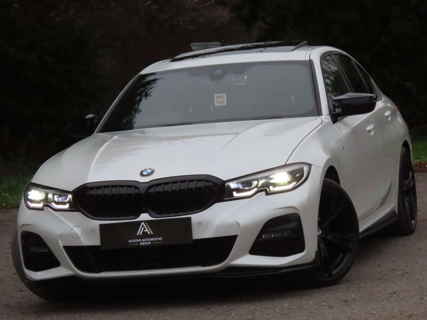 2019 BMW 3 Series — photo 1 of 5