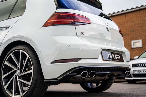 Volkswagen Golf 2.0 Golf R TSi Semi-Auto 4WD 5dr 47