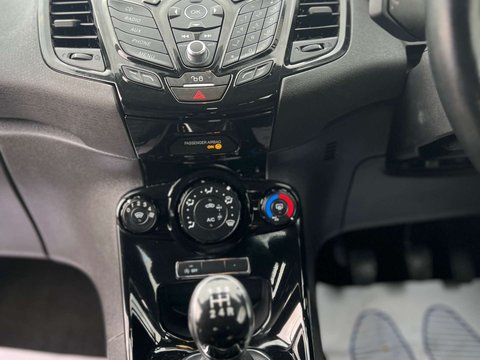 Ford Fiesta 1.0 Fiesta Zetec T 3dr 25