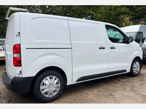 Vauxhall Vivaro 1.5 Turbo D 2700 Dynamic Panel Van 6dr Diesel Manual L1 H1 Euro 6 (s/s) (10 9