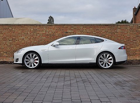 Tesla Model S P85D 6