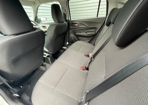 Suzuki Swift 1.2 Mild Hybrid Motion  10