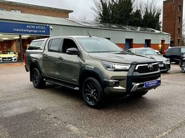 Toyota Hilux 2.8 HI-Luxury Invincible X D-4D 4WD Double Cab Auto 4WD 5dr 4