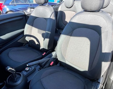 Mini Convertible 1.5 Cooper Classic Auto 2dr 61