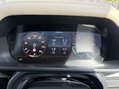 Land Rover Defender HSE MHEV 31