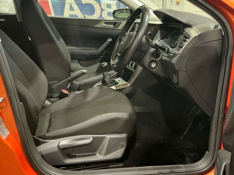Volkswagen Polo 1.0 Polo SE 5dr 10