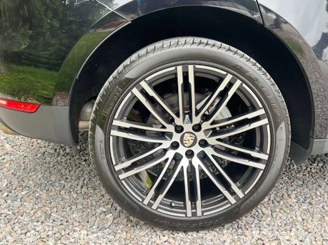 Porsche Macan 3.0 Macan S Semi-Auto 4WD 5dr 13