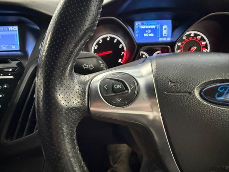 Ford Focus 2.0T EcoBoost ST-2 Euro 5 (s/s) 5dr 15
