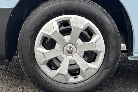 Renault Trafic SL28 Business Plus 130 ps dCi - Twin Side Loading Doors 36