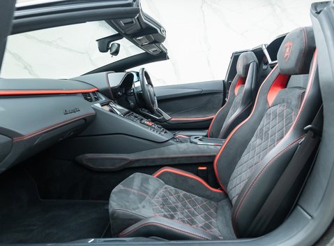 Lamborghini Aventador S LP 740-4 Roadster 17