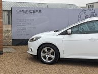 Ford Focus ZETEC NAVIGATOR TDCI 5
