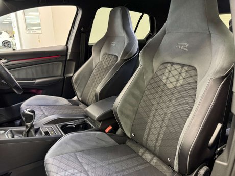 Volkswagen Golf 1.5 Golf R-Line TSi 5dr 21