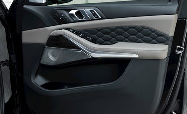 BMW X5 M Competition 21