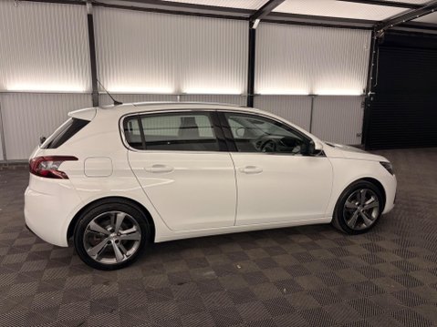 Peugeot 308 1.2 PureTech GPF Allure Euro 6 (s/s) 5dr 58