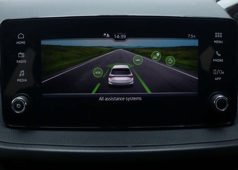 Skoda Fabia 1.0 Fabia SE Comfort TSi Semi-Auto 5dr 27