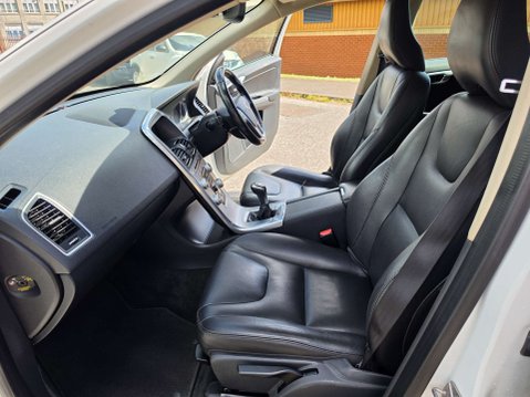 Volvo XC60 2.0 XC60 SE Luxury Nav D4 5dr 13