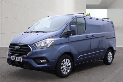 Ford Transit Custom SWB L1H1 Low Roof Limited 280 Air Con Alloys Sensors EURO 6 NO VAT