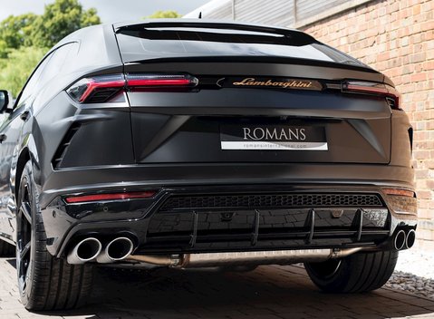 Lamborghini Urus 27