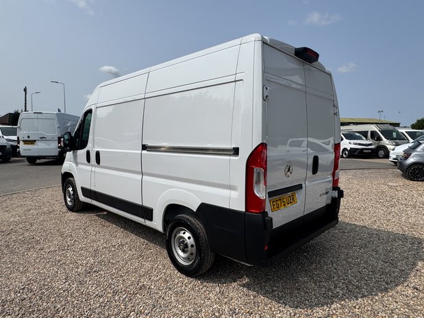 Vauxhall Movano MWB L2H2 Medium Roof Prime Air Con Ply Lined Sensors EURO 6 10