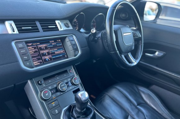 Land Rover Range Rover Evoque 2.2 ED4 PURE TECH COUPE PAN ROOF 33